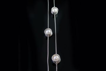 Silver Mirrored Circle Shell Pearl Necklace